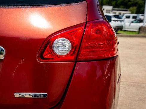 Used 2013 Nissan Rogue S w/ Special Edition Pkg FWD image 17
