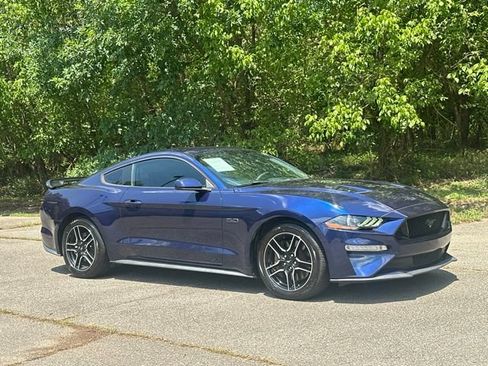 Used 2019 Ford Mustang GT RWD image 7