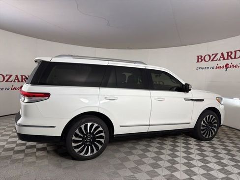 Certified 2022 Lincoln Navigator Black Label image 9