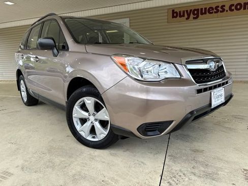 Used 2016 Subaru Forester 2.5i w/ Alloy Wheel Package AWD/4WD image 2
