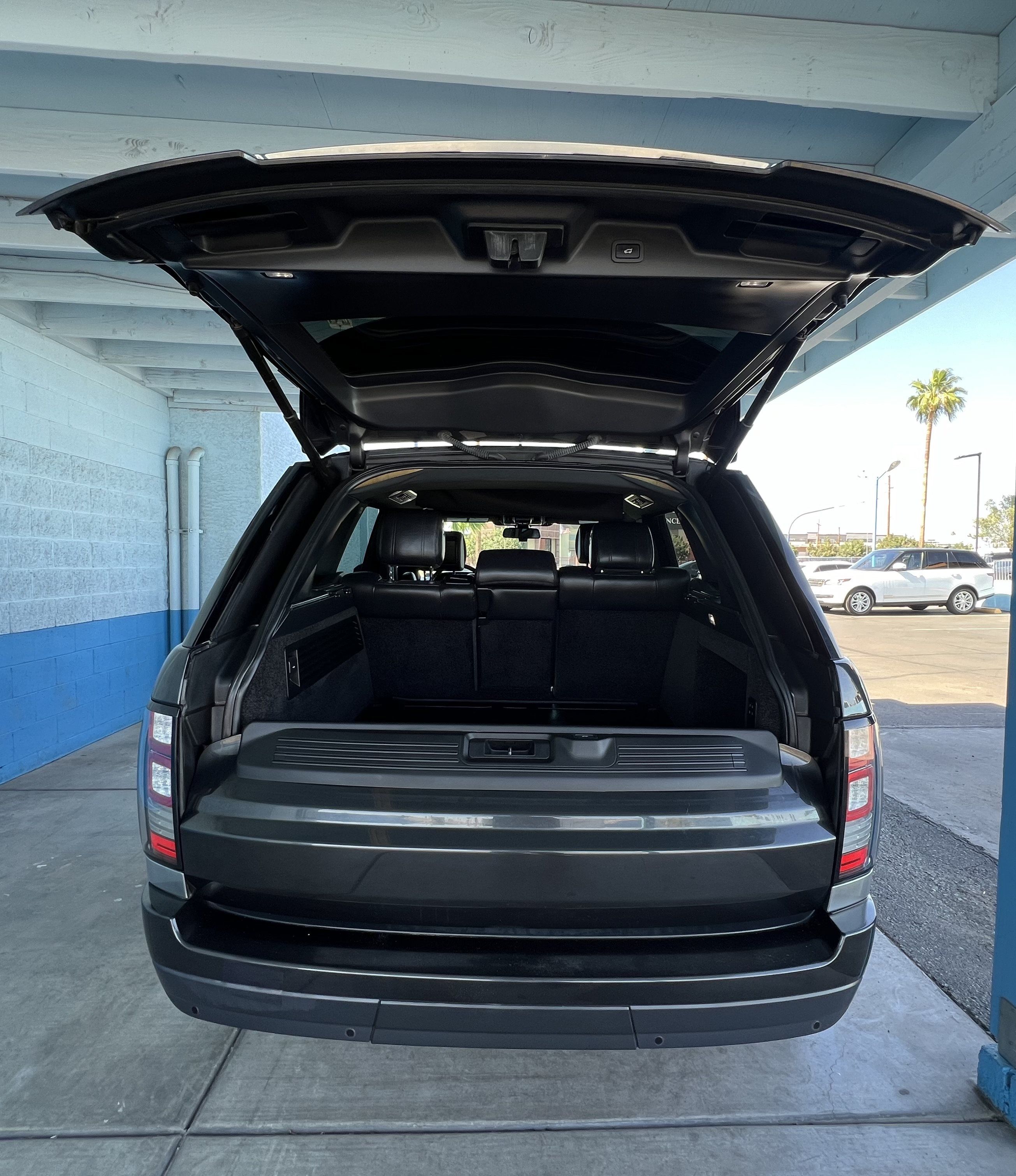Used 2013 Land Rover Range Rover Supercharged AWD/4WD image 5