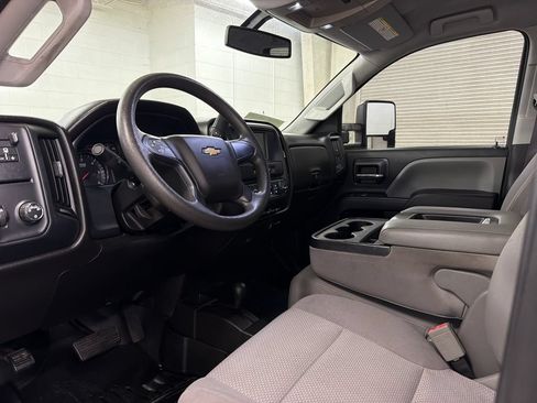 Used 2017 Chevrolet Silverado 2500 W/T w/ WT Fleet Convenience Package AWD/4WD image 4
