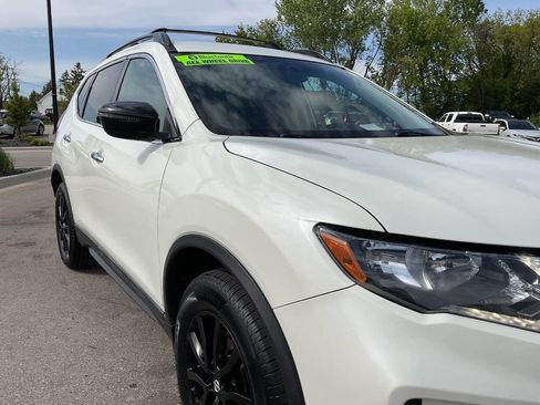 Used 2017 Nissan Rogue SV w/ Midnight Edition Package AWD/4WD image 11