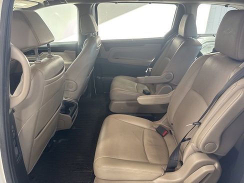 Used 2018 Honda Odyssey Elite image 18