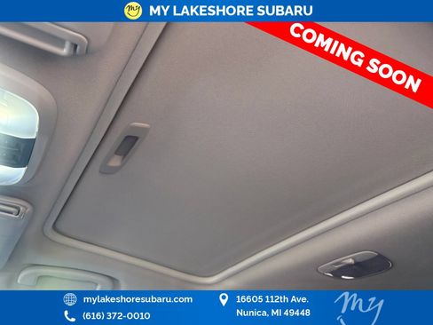 Used 2024 Subaru Crosstrek 2.5i Premium AWD/4WD image 12