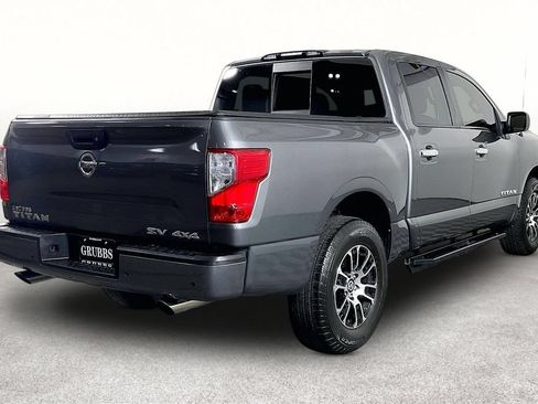 Used 2021 Nissan Titan SV AWD/4WD image 2