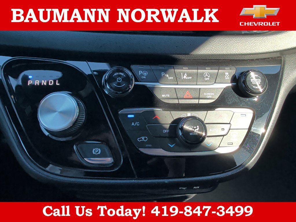 Used 2018 Chrysler Pacifica Touring-L w/ Advanced Safetytec Group FWD image 26