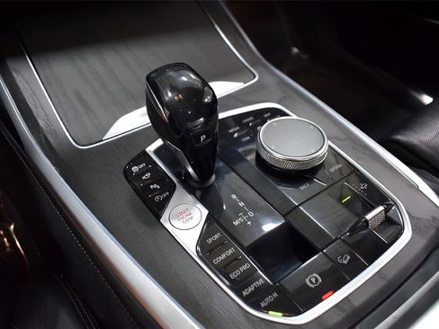 Used 2020 BMW X7 xDrive40i w/ Premium Package AWD/4WD image 21
