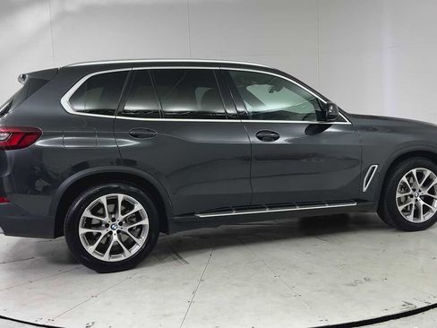 Used 2022 BMW X5 xDrive40i w/ Premium Package image 9