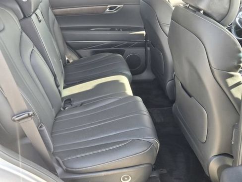 Used 2024 Genesis GV80 2.5T AWD/4WD image 17