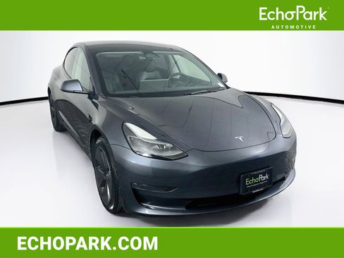 Used 2023 Tesla Model 3 Standard Range RWD image 1