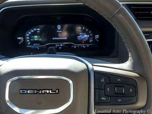 Used 2024 GMC Yukon Denali w/ Denali Reserve Package AWD/4WD image 20
