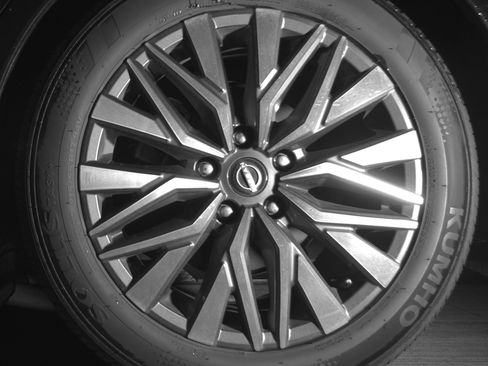 Used 2025 Nissan Altima 2.5 SV FWD image 14