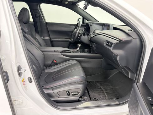 Used 2019 Lexus UX 200 F Sport w/ F Sport Premium Package image 25