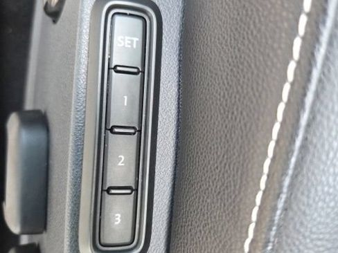 Used 2022 Volkswagen Jetta SEL FWD image 31