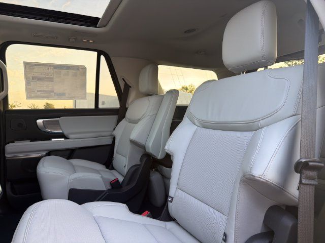 New 2027 Ford Expedition Platinum AWD/4WD image 24