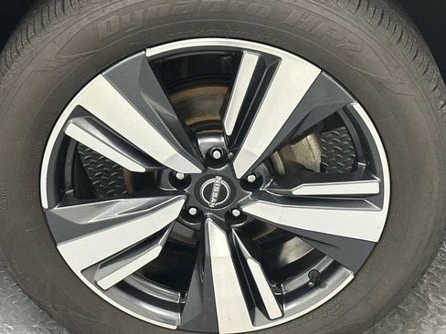 Used 2023 Nissan Rogue Platinum AWD/4WD image 22