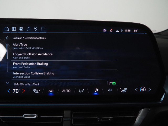 Used 2024 Chevrolet Equinox EV FWD LT w/ 2LT image 34