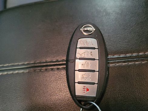 Used 2024 Nissan Altima 2.5 SV FWD image 32