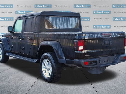 Used 2022 Jeep Gladiator Sport image 8