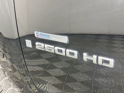 Used 2009 GMC Sierra 2500 SLE w/ Convenience Package RWD image 26
