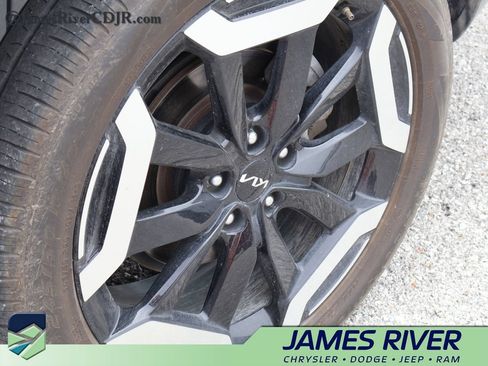 Used 2025 Kia Telluride S AWD/4WD image 25