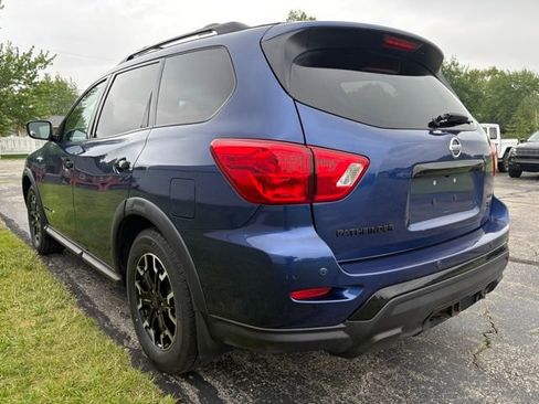Used 2020 Nissan Pathfinder SV AWD/4WD image 2