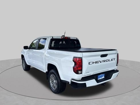 Used 2024 Chevrolet Colorado LT w/ LT Convenience Package II RWD image 6