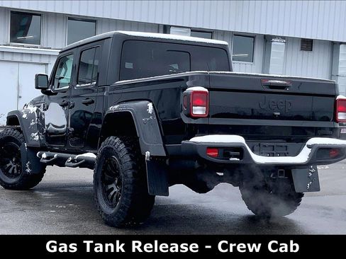 Used 2020 Jeep Gladiator Sport w/ Quick Order Package 24S image 11