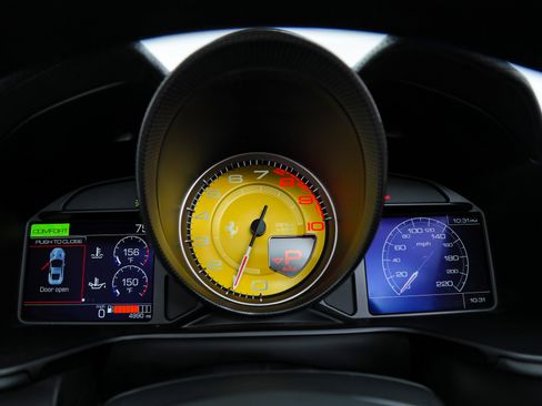 Certified 2023 Ferrari Portofino M image 33