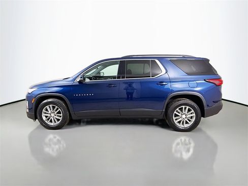 Used 2023 Chevrolet Traverse LT image 11