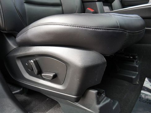 Used 2023 Ford Explorer XLT w/ Equipment Group 202A image 63