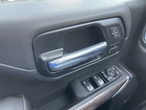 Used 2023 GMC Sierra 3500 Denali w/ Denali Ultimate Package image 34