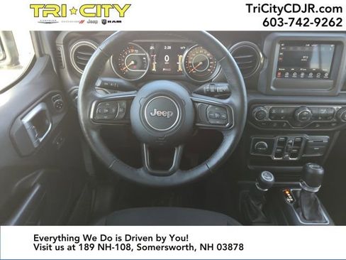 Used 2019 Jeep Wrangler Unlimited Sport image 21