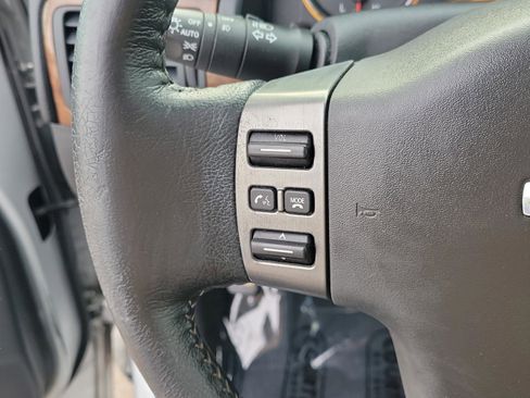 Used 2012 Nissan Armada Platinum image 21