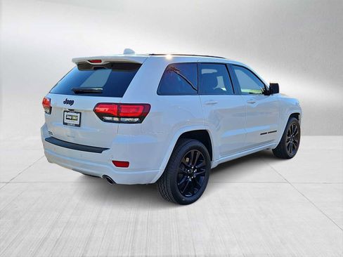Used 2020 Jeep Grand Cherokee Altitude image 8