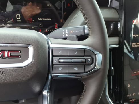 New 2026 GMC Yukon XL Elevation image 19