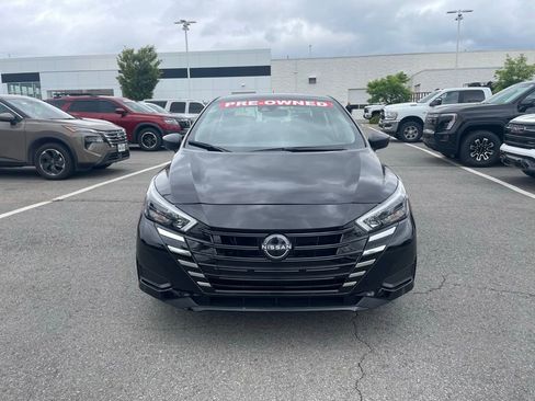 Used 2025 Nissan Versa S FWD image 2