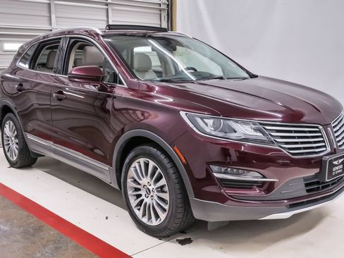 Used 2018 Lincoln MKC Reserve FWD image 5