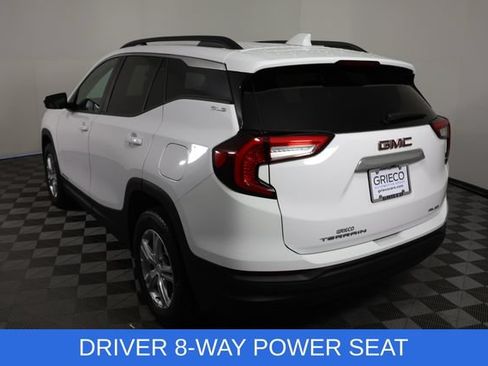 Used 2023 GMC Terrain SLE w/ Driver Convenience Package AWD/4WD image 5