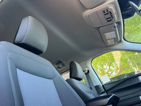 Used 2022 Ford Explorer XLT RWD image 18