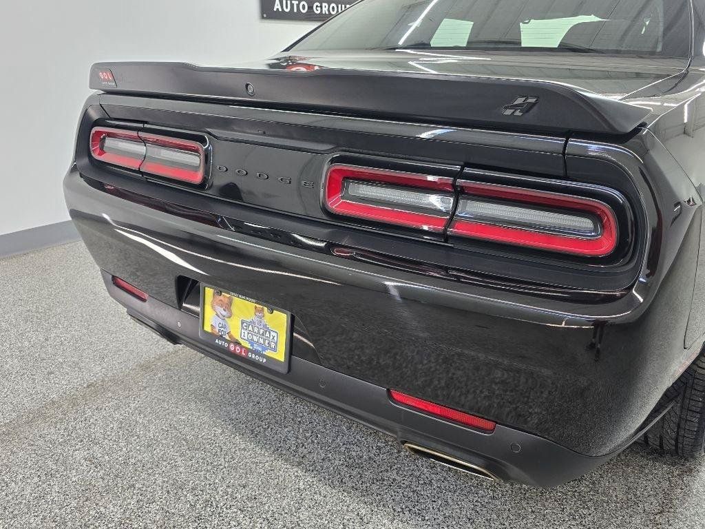 Used 2022 Dodge Challenger GT w/ Blacktop Package AWD/4WD image 9