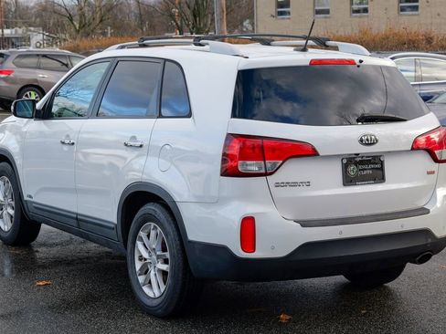 Used 2014 Kia Sorento LX image 5