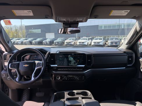 Used 2023 Chevrolet Silverado 1500 LT w/ Protection Package AWD/4WD image 30