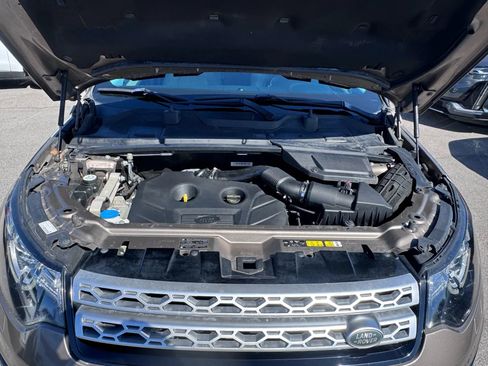 Used 2016 Land Rover Discovery Sport HSE image 30