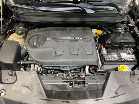 Used 2016 Jeep Cherokee Limited AWD/4WD image 19