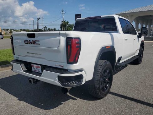 Used 2024 GMC Sierra 2500 AT4 w/ AT4 Premium Plus Package AWD/4WD image 6