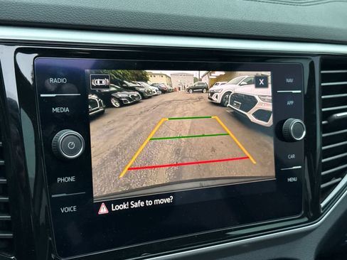 Used 2022 Volkswagen Atlas SEL image 21