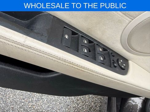 Used 2011 BMW Z4 sDrive30i image 11