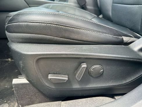Used 2020 Ford Escape Titanium AWD/4WD image 39